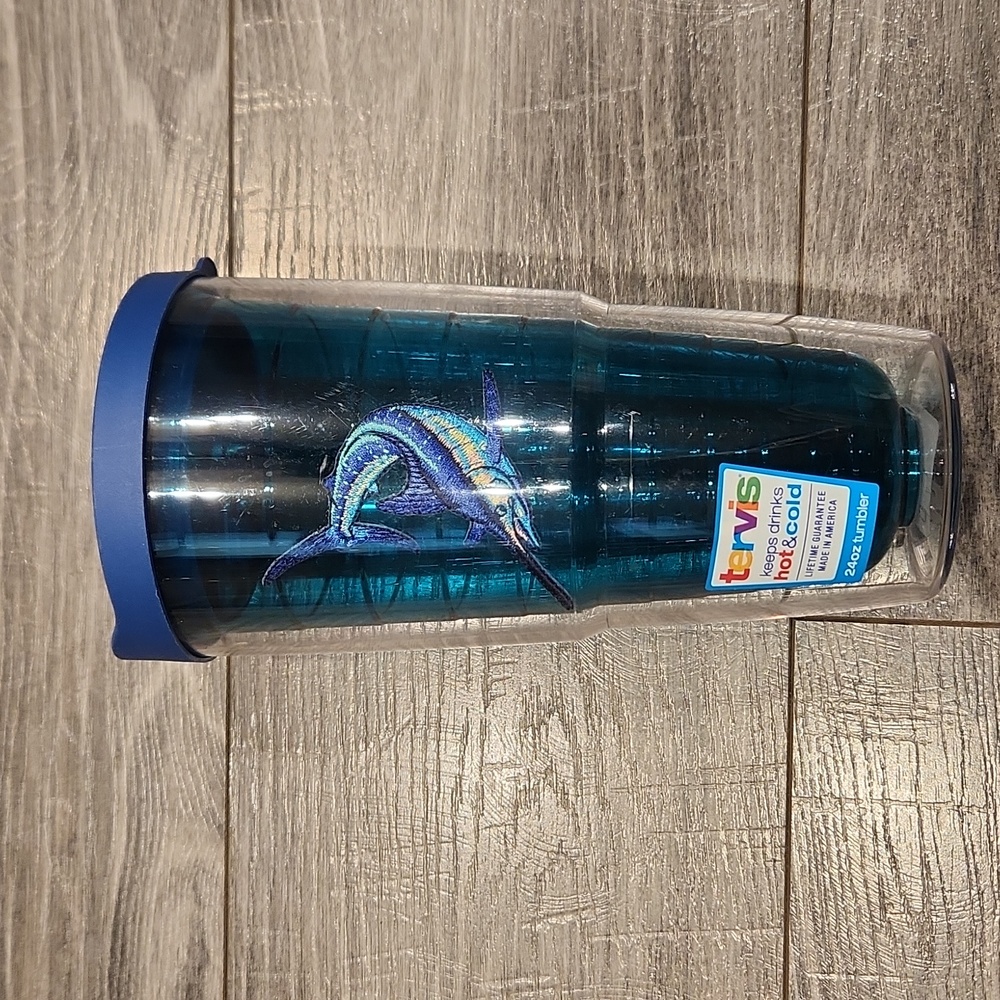 NWT Tarvis Marlin Guy Harvey Hot & Cold 24 oz tumbler